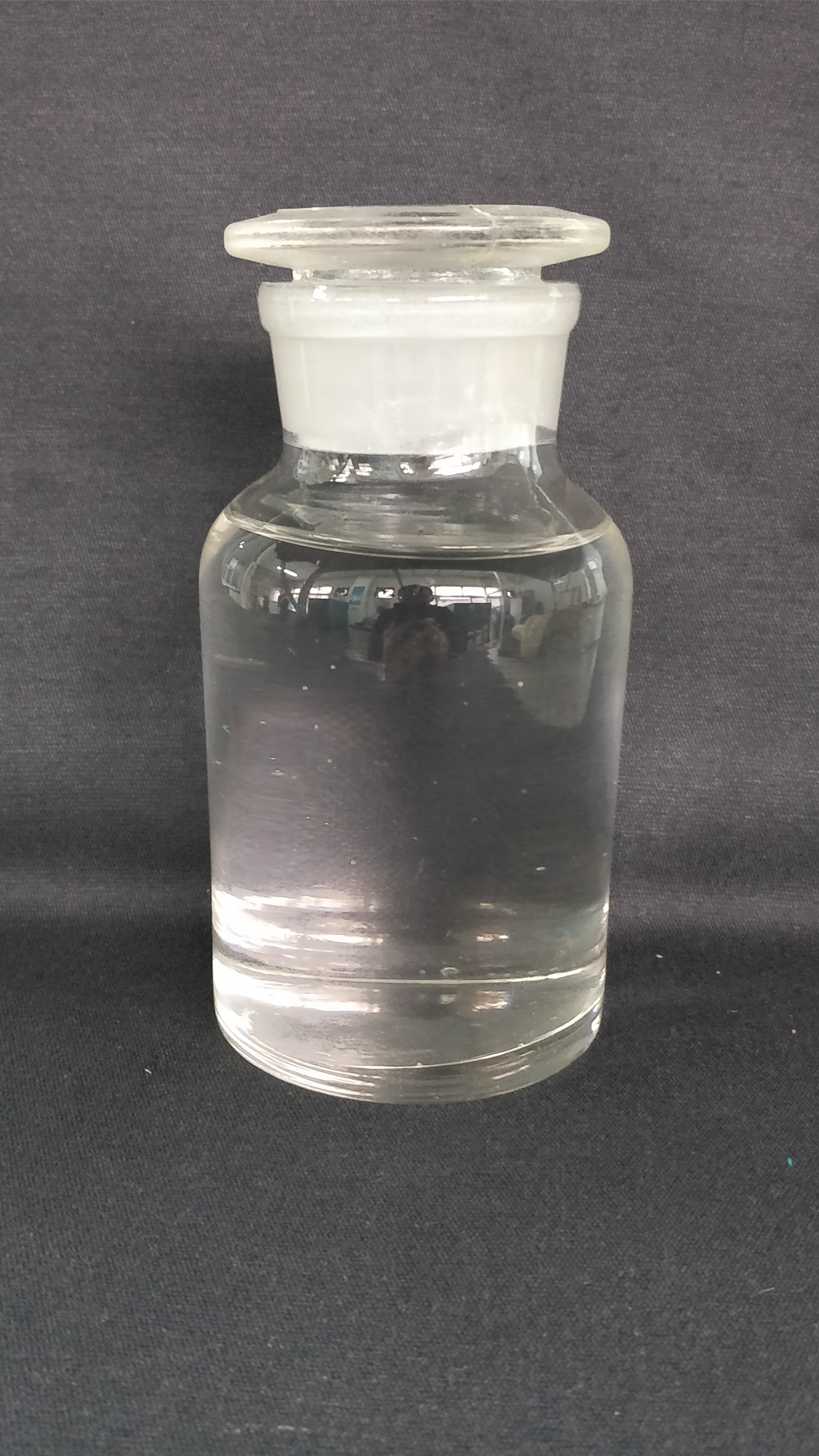 1066G anti-alcohol waxy feeling gloss treatment agent